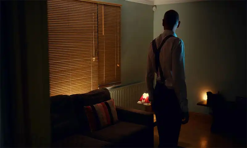 1705459379-6d59235ca0e89e1.webp 化身侦探.The Shapeshifting Detective | PS4游戏
